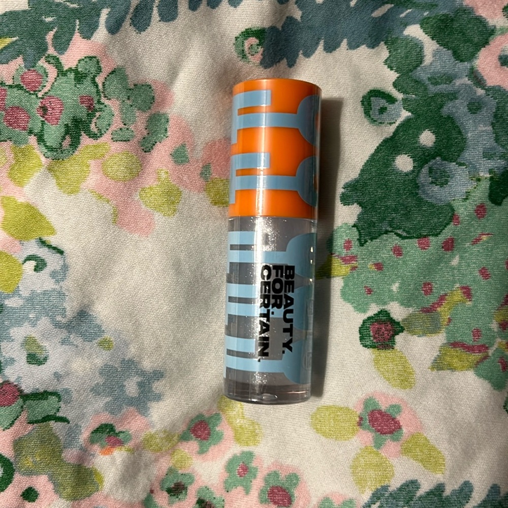 Beauty For Certain “Diamond” high-pigment lip gloss